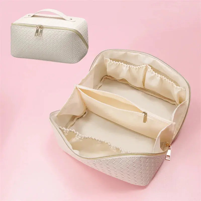 Trousse de Toilette Garçon Personnalisée Beige